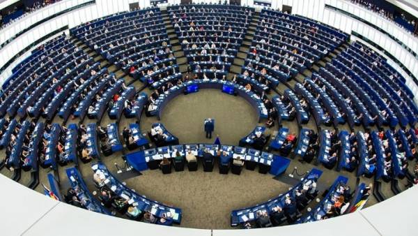 Ευρωκοινοβούλιο: Σε κατάσταση έκτακτης κλιματικής ανάγκης η Ευρώπη